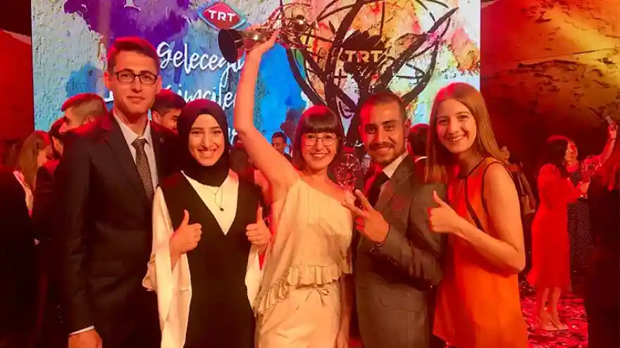 Genç İletişimcilerin Ödül Gecesi
