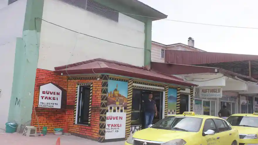 DOĞUBAYAZIT'A TAKSİ DURAKLARI YENİLENDİ