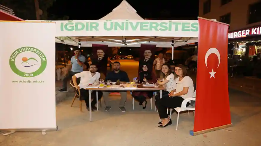 IĞDIR ÜNİVERSİTESİ TERCİH DÖNEMİ İÇİN TANITIM STANDI KURDU