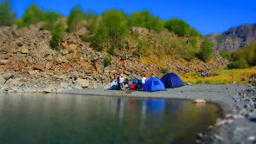 Krater Gölü'nde Kamp Heyecanı
