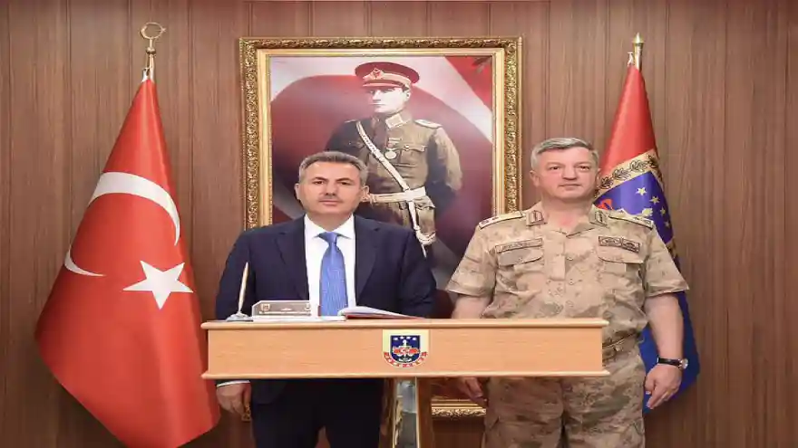 Vali Elban'dan, İl Jandarma Komutanı'na Hayırlı Olsun Ziyareti