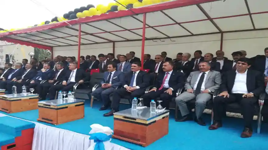 REKTÖR ALMA, AĞRI'DA YAPILAN 2. BAL FESTİVALİNE KATILDI