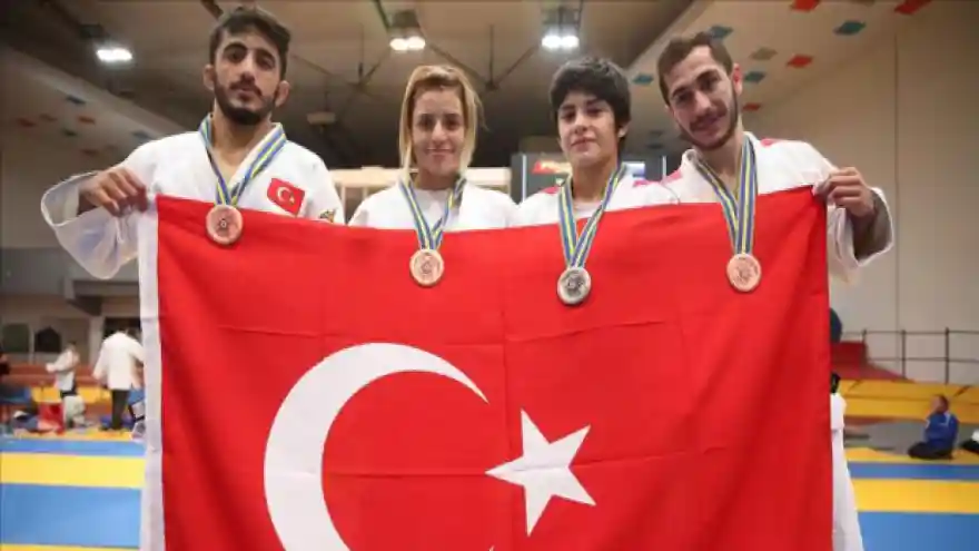 Genç millilerden judoda 1 gümüş, 3 bronz
