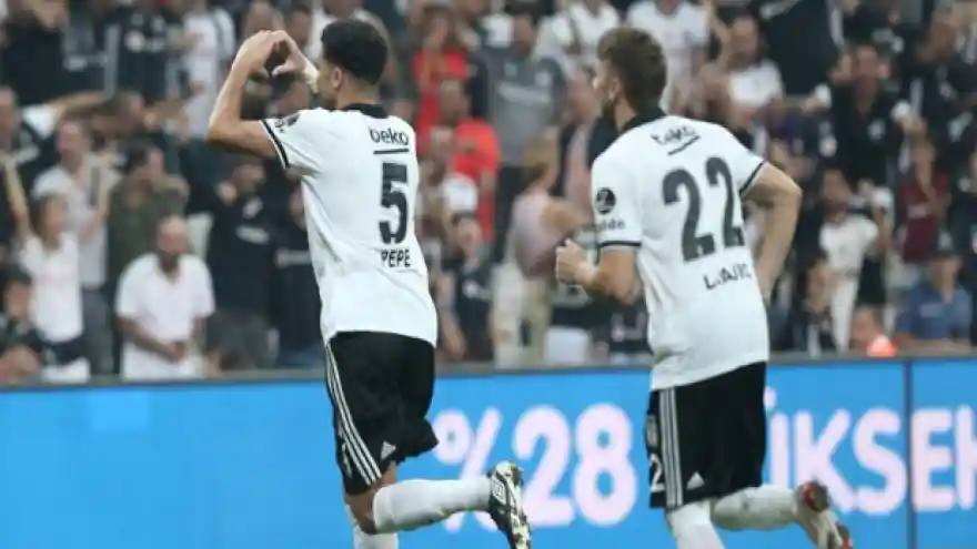 Kartal evinde mutlu
