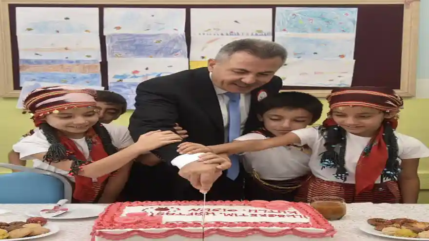 Ağrı İl'inde İlköğretim Haftası Coşkuyla Kutlandı
