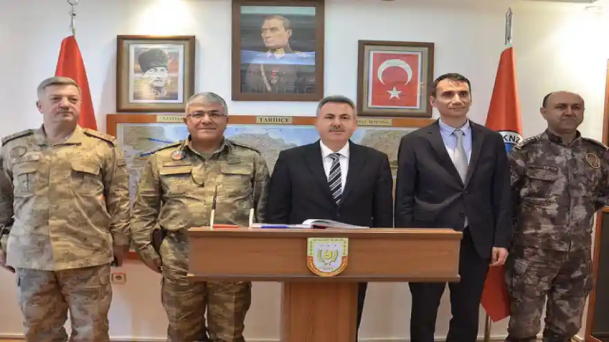 Ağrı Valisi Elban Doğubayazıt'ta Ziyaretler Gerçekleştirdi
