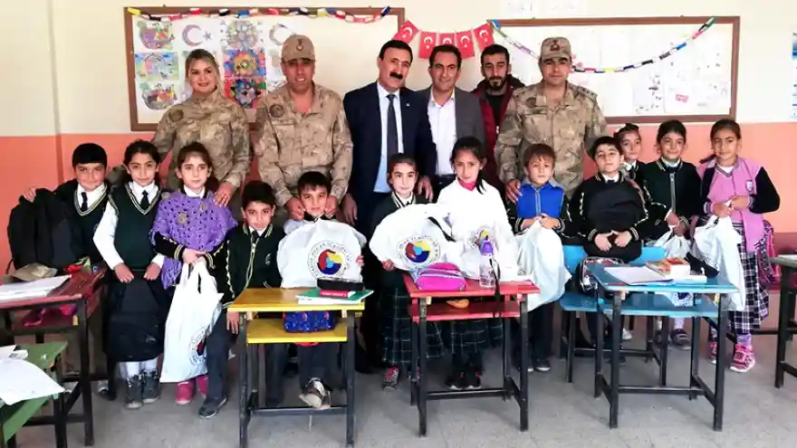 Öğrencilere Kırtasiye Desteği 
