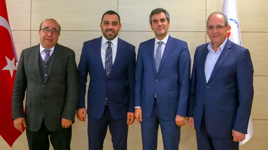 Asrın Güreşçisini Ziyaret Ettiler
