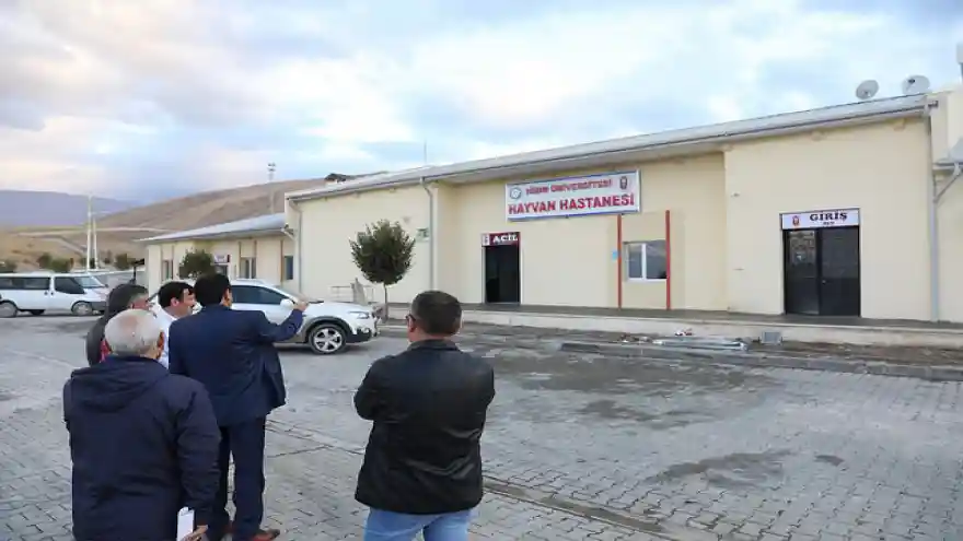 REKTÖR ALMA, HAYVAN HASTANESİNDE İNCELEMELERDE BULUNDU