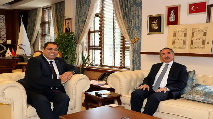 AİÇÜ Rektörü Prof. Dr. Karabulut, Gebze Teknik Üniversitesini Ziyaret Etti