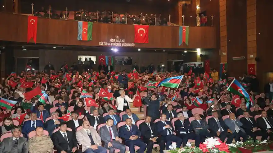 Rektör Alma, Azerbaycan'ın 100. Kuruluş Yıl Dönümü Kutlamalarına Katıldı