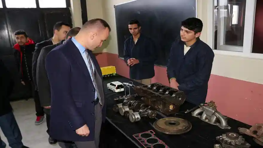 AĞRI MİLLİ EĞİTİM MÜDÜRÜ TEKİN'İN OKUL DENETİMİ