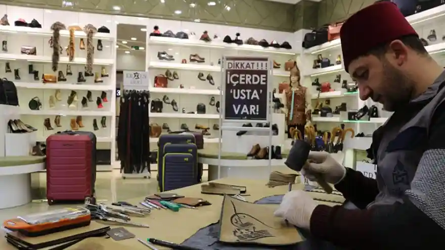 Dikkat İçeride Usta Var!
