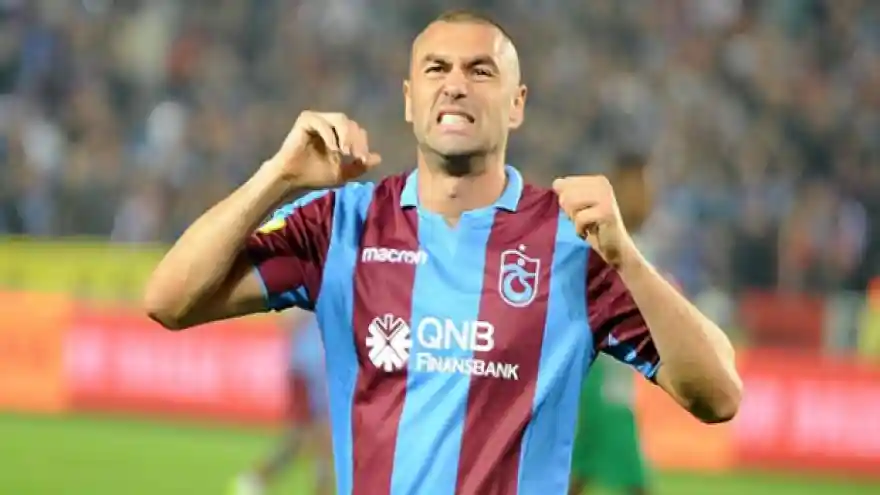 Transfer resmileşti; Burak Yılmaz'dan ilk açıklama
