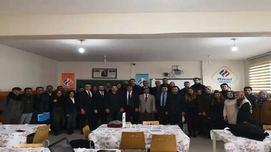 DOĞUBAYAZIT'TA 2023 EĞİTİM VİZYONU ÇALIŞTAYI 