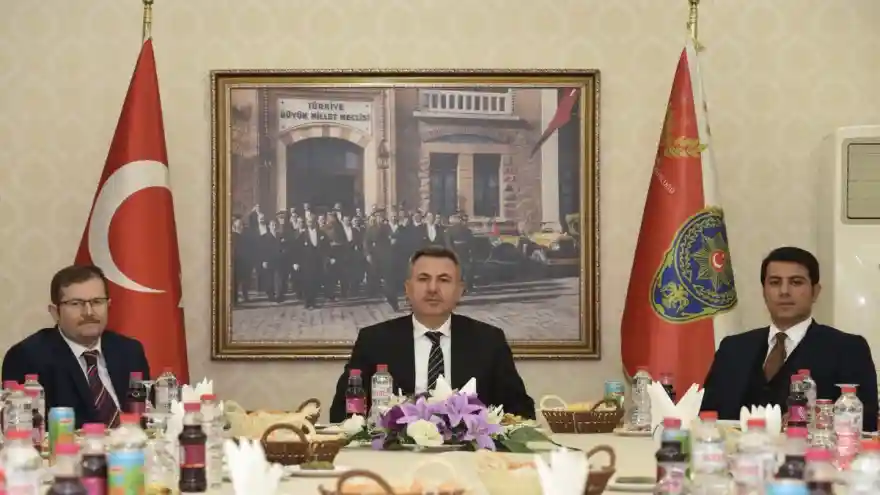 Vali Elban, 10 Ocak İdareciler Günü'nde Mülki İdare Amirleri İle Bir Araya Geldi