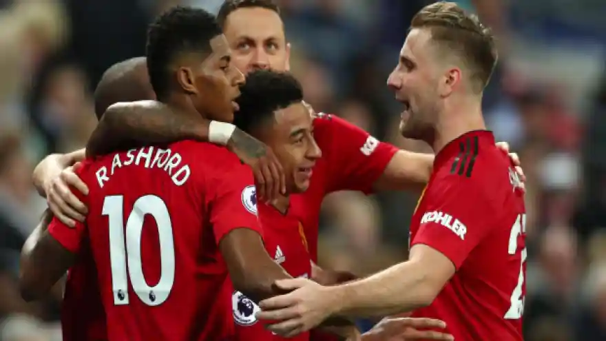 De Gea duvar ördü; Manchester United, Tottenham'ı da geçti