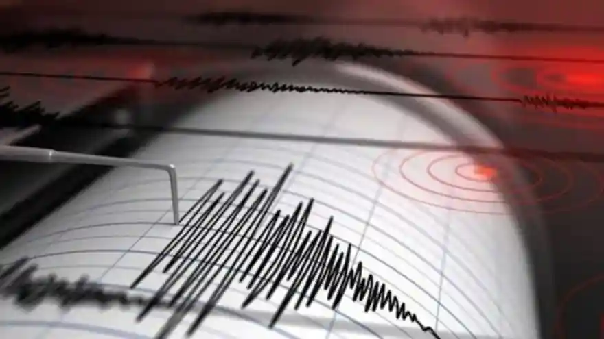 İzmir'de 4.3 büyüklüğünde deprem
