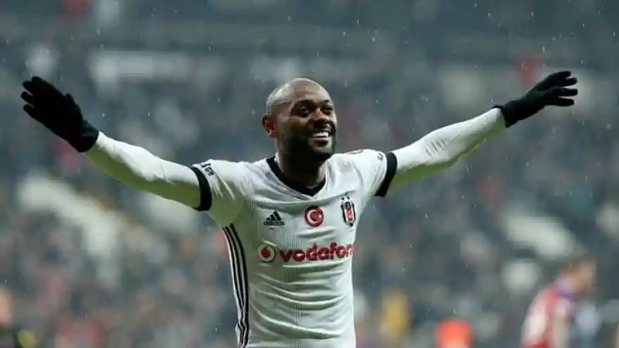 Beşiktaş'ta Vagner Love ile yollar ayrılıyor