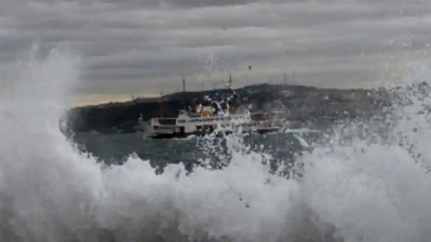 İstanbul'da gece saatlerinden itibaren lodos etkili olacak
