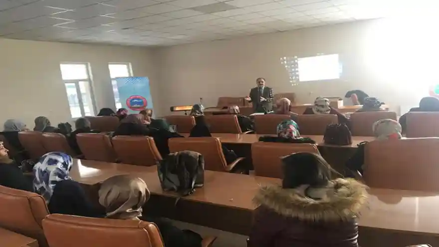 Ağrı Belediyesinden Kadınlara yönelik Kooparatifcilik Semineri