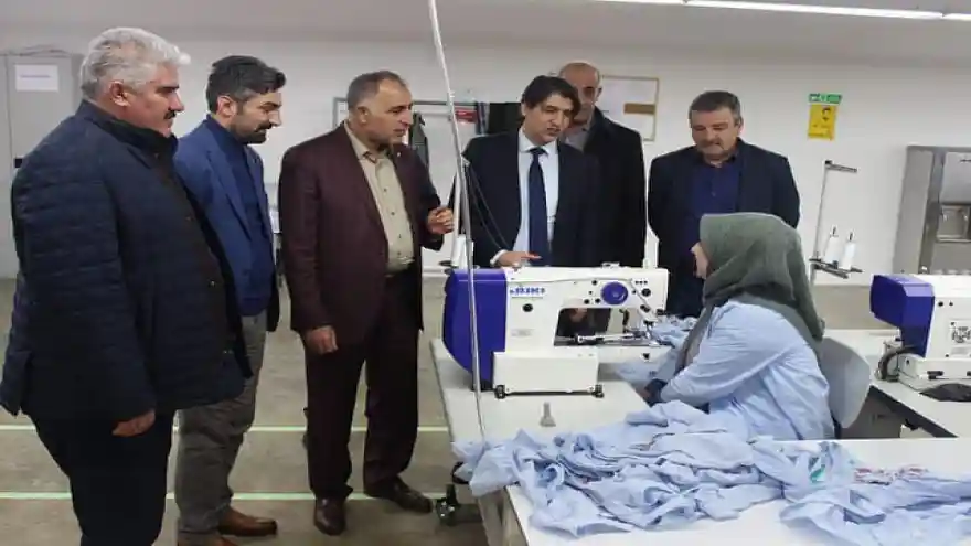 İŞKUR MÜDÜRÜ VE ATSO BAŞKANI VE YÖNETİMİ TEKSTİL KENTE ZİYARET