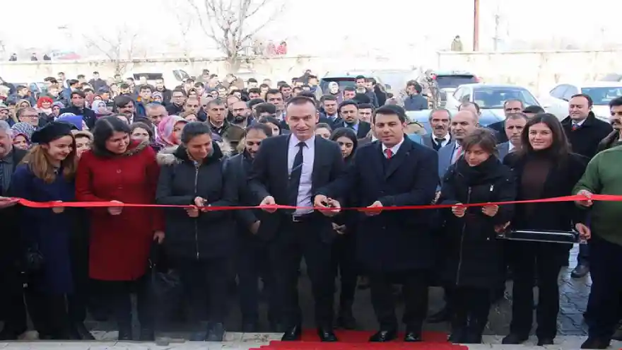Diyadin İlçe Milli Eğitim Müdürlüğünün Yeni Binası Hizmete Açıldı