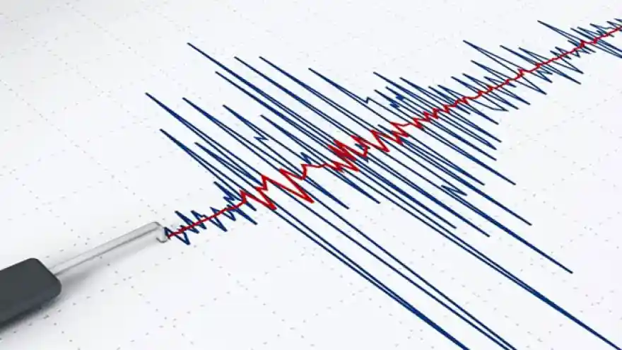 Ayvacık'ta 3 dakika arayla art arda deprem
