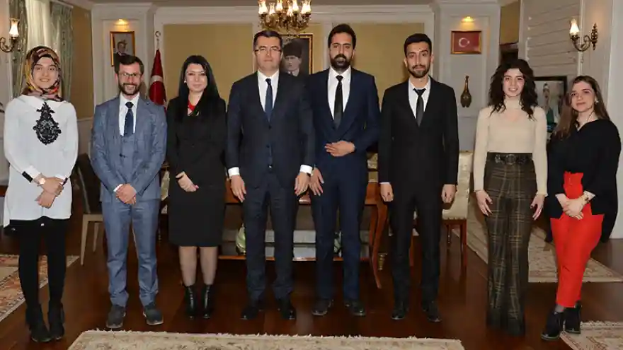 Hep Birlikte Mücadele Etmeliyiz
