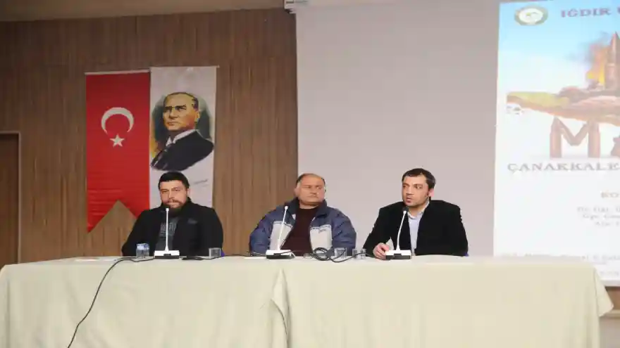 Üniversitemizde  Çanakkale Şehitlerini Anma  Paneli Düzenledi