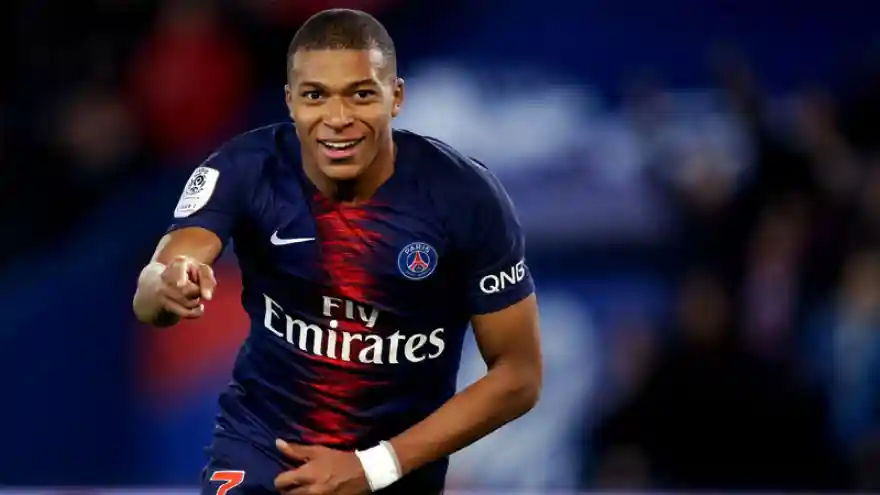Real Madrid'den Mbappe için 'rekor' teklif