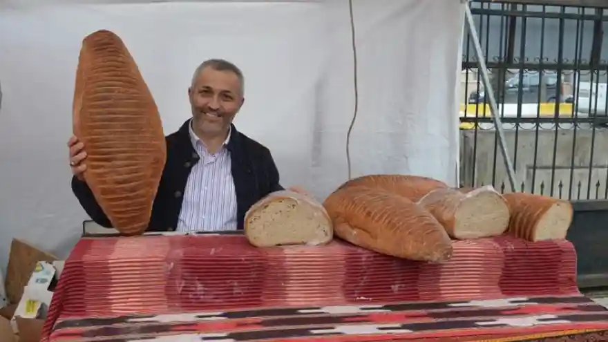 Bayatlamayan Ekmek İlgi Odağı Oldu 