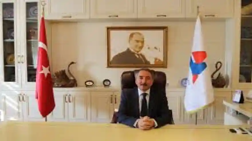 AİÇÜ Rektörü Prof. Dr. Abdulhalik KARABULUT'un Atatürk'ü Anma ve Gençlik ve Spor Bayramı için Yayınlamış Oldukları Kutlama Mesajı