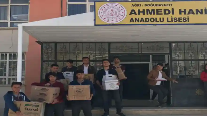 Ahmedi Hani Anadolu Lisesi Öğrenci ve Öğretmenlerinden Ramazan Yardımı