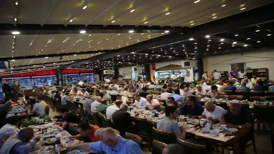 AĞRILILAR ADINA UTANÇ GECESİ
