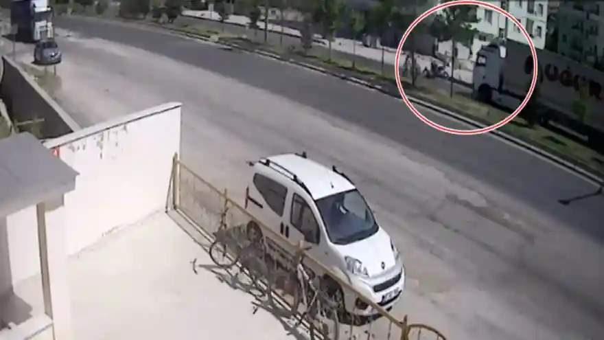 Tırın önüne atlayan şahıs ağır yaralandı
