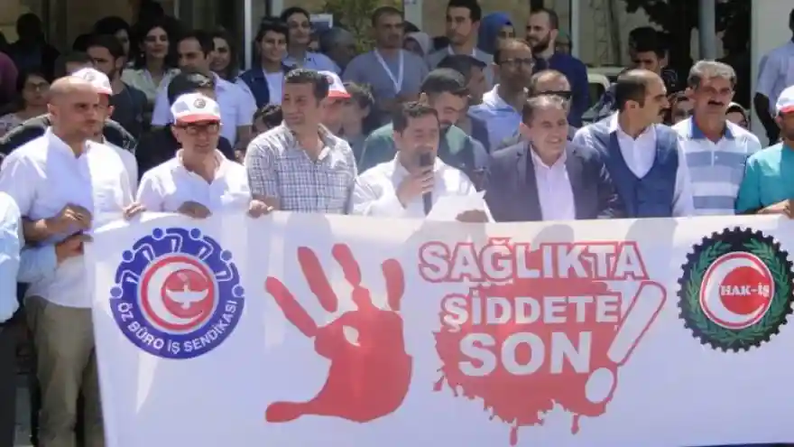 Hak-İş Konfederasyonu ile Sağlık Sen'den basın açıklaması