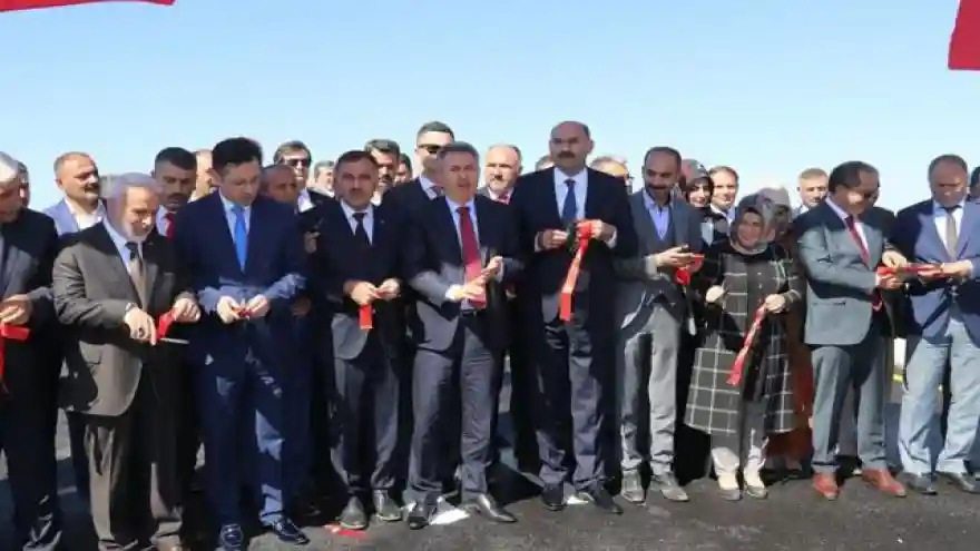 Ağrı'da 50 yataklı termal otel turizme hazırlık köprüsü açıldı... 
 