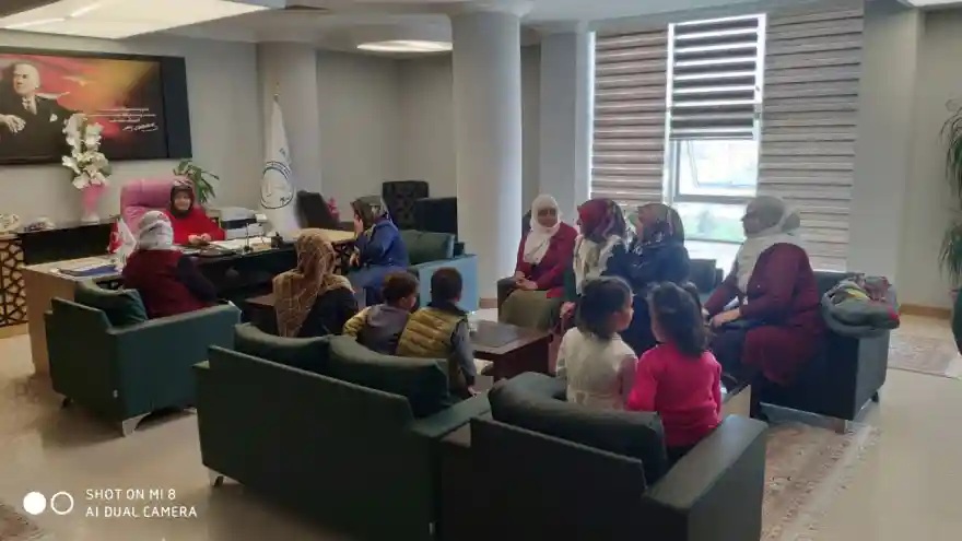 Mahallelerin sorunlarını kadınlardan dinliyoruz