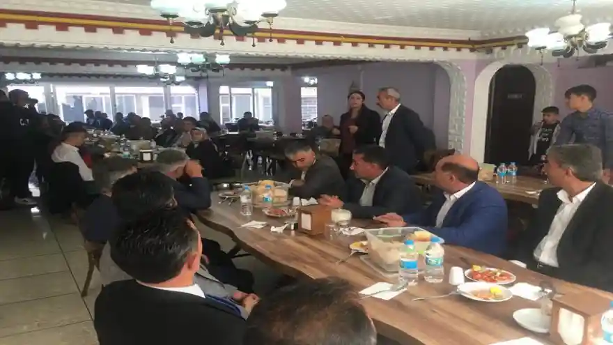 DOĞUBAYAZIT BELEDİYESİ MUHTARLAR GÜNÜNDE MUHTARLARI UNUTMADI