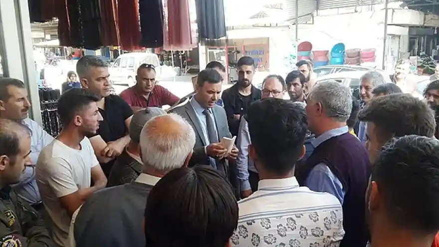 Başkan Akkuş Yıkılan Metruk Binalardaki İş Yeri Sahipleriyle Görüştü