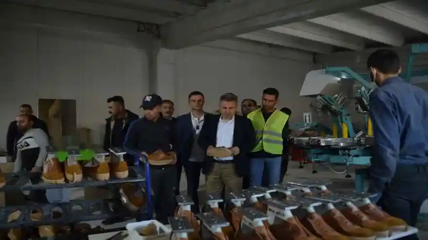 Ağrı Valiliği Tarafından Yapımı Tamamlanan KOBİ Merkezi'nde Üretim Başladı
