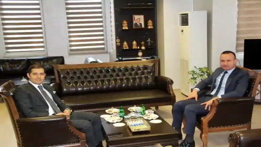 Ağrı Milli Eğitim Müdürü Tekin'den Ahlat Kaymakamı Erat'a ziyaret