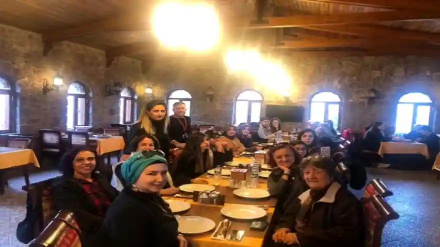 Turizm firmasından Çocuk Evlerindekilere özel kontenjan