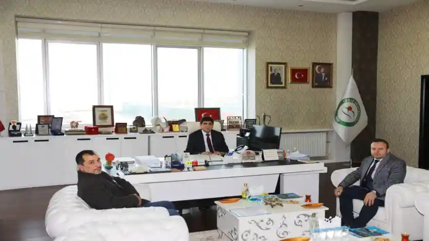 Doğubeyazıt Devlet Hastanesi Başhekimi Hasan Balaban’dan Rektör Alma’ya Nezaket Ziyareti