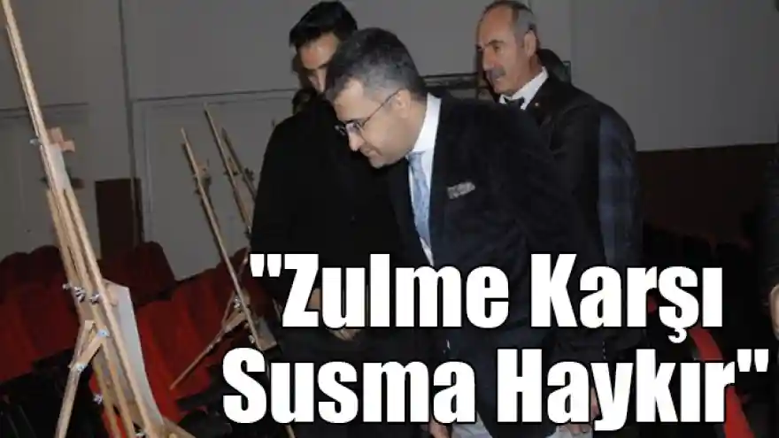 Doğu Türkistan'daki insan hakları ihlalleri fotoğraf sergisinde