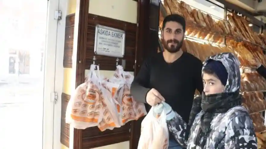 200 ekmek her gün askıda