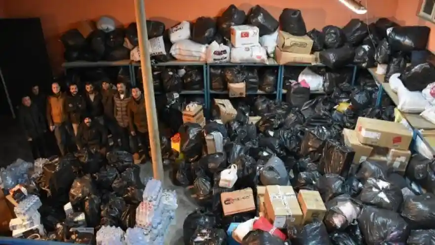 Tatvan Belediyesi depremzedeler için yardım kampanyası başlattı