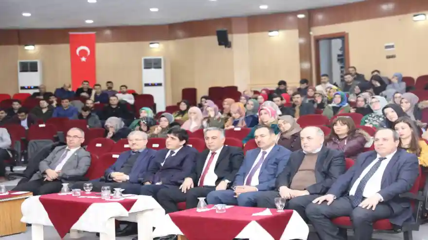Üniversitemiz Rektörü Prof. Dr. Hakkı Alma Öğretmen ve Okul Yöneticilerine Konferans Verdi