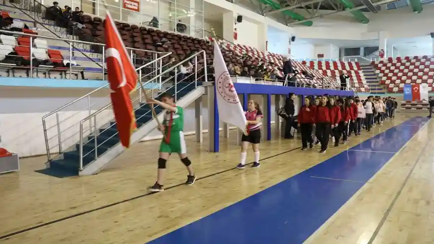 Ağrı’da ‘Okul Sporları Voleybol Grup Müsabakaları’ Başladı